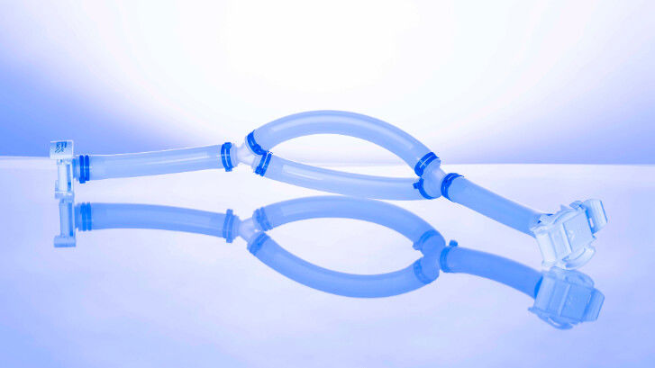 Single-use fluid transfer assemblies